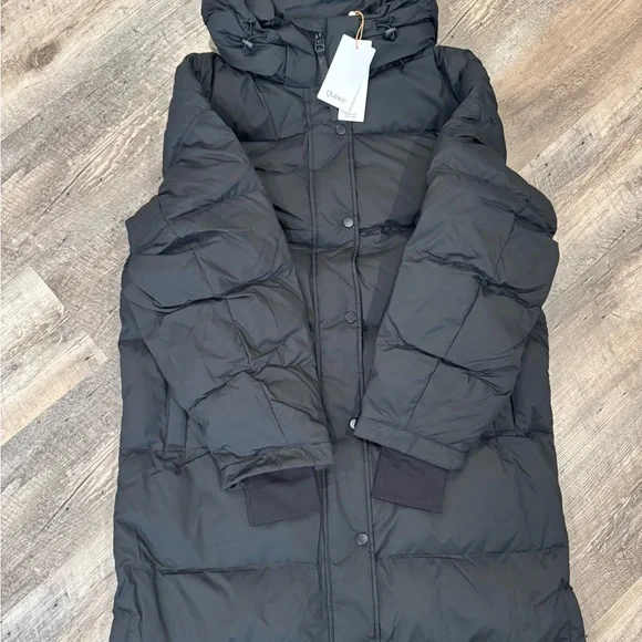 Quince Charcoal Puffer Jacket - Picture 3 of 5